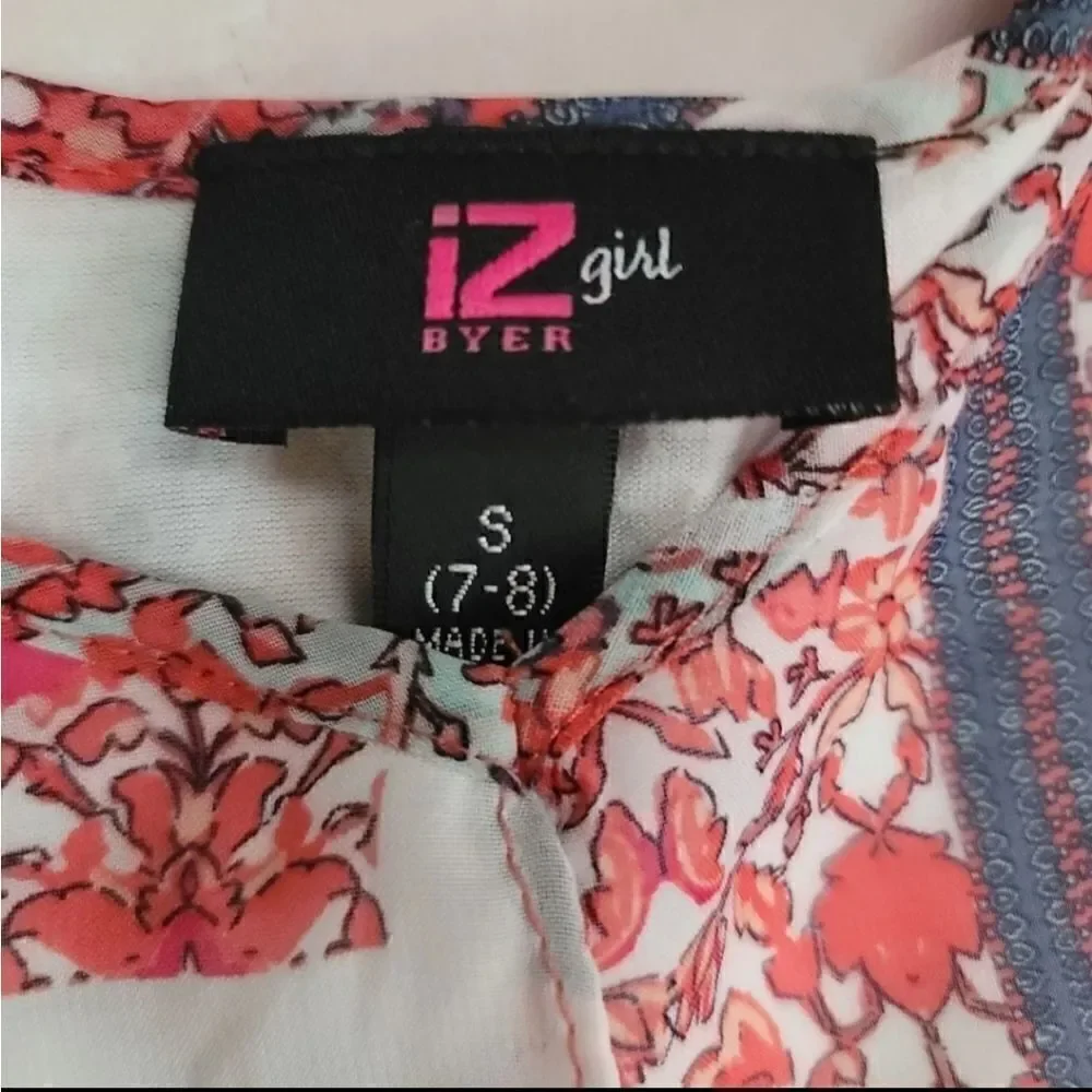 Boho flowy floral blouse